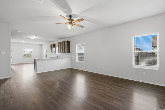 5403 Daniel Way, St Hedwig, TX 78152