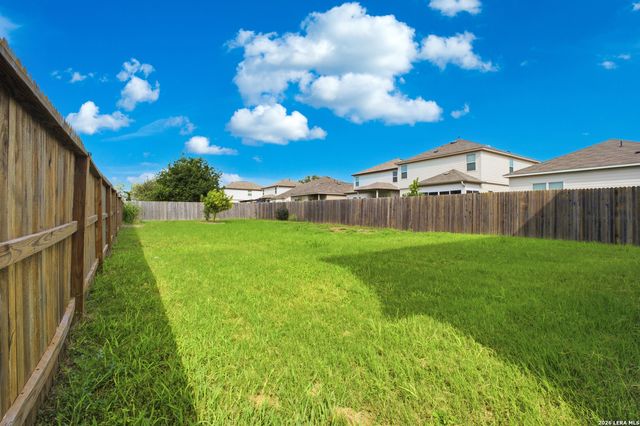 5403 Daniel Way, St Hedwig, TX 78152