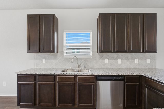 5403 Daniel Way, St Hedwig, TX 78152