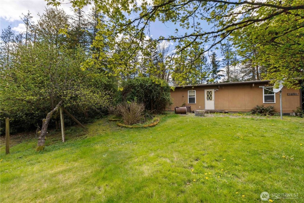 29317 SE 371st Street, Enumclaw, WA 98022