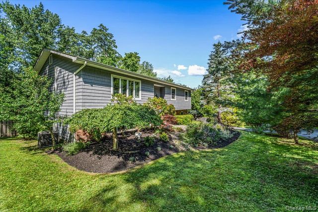94 Hess Road, Valley Cottage, NY 10989
