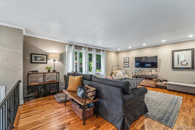 94 Hess Road, Valley Cottage, NY 10989