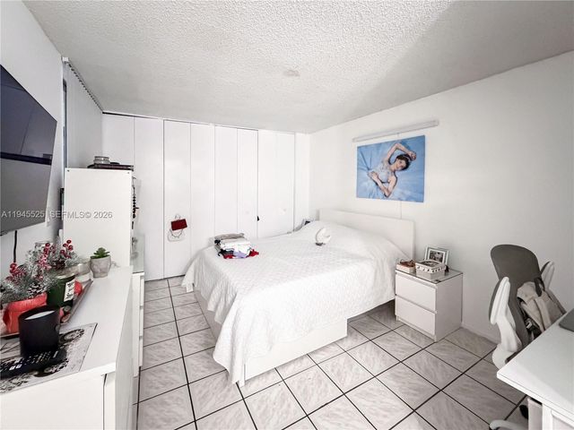 19761 SW 114th Ave 338, Miami, FL 33157