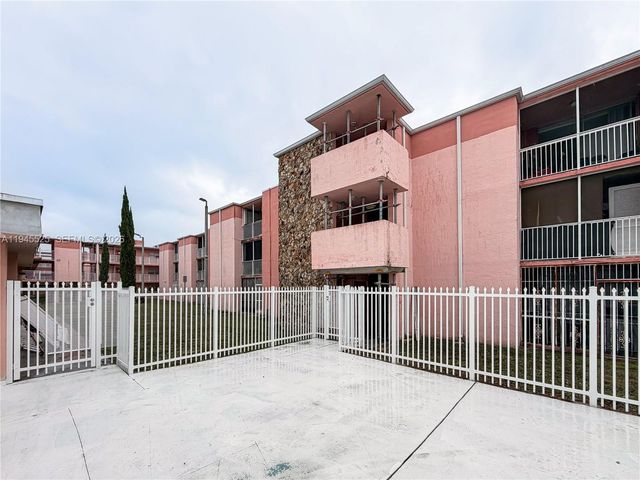 19761 SW 114th Ave 338, Miami, FL 33157