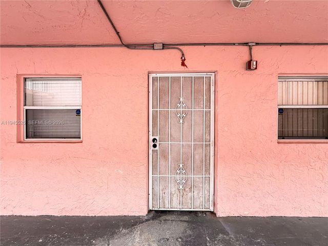 19761 SW 114th Ave 338, Miami, FL 33157
