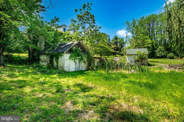 158 LOCKSLEY RD, Glen Mills, PA 19342