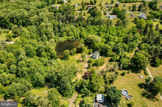 158 LOCKSLEY RD, Glen Mills, PA 19342