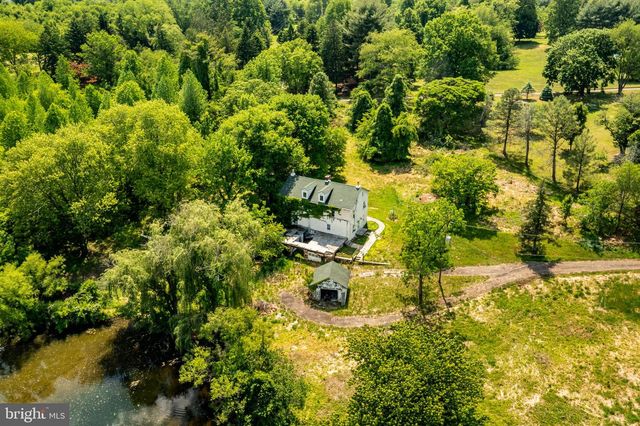 158 LOCKSLEY RD, Glen Mills, PA 19342