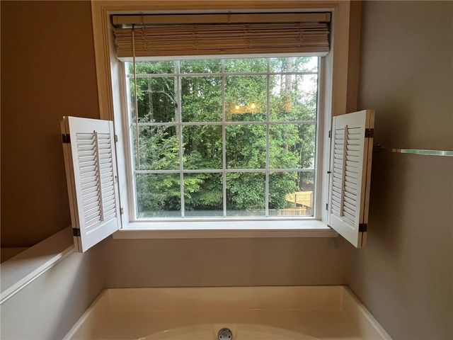 10055 Lauren Hall Court, Alpharetta, GA 30022