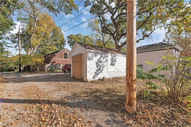 3416 GENESSEE Street, Kansas City, MO 64111