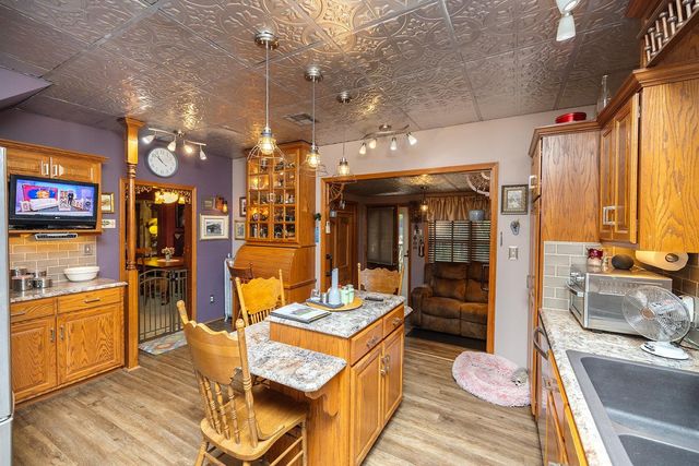 311 W Mcpherson, Canton, KS 67428