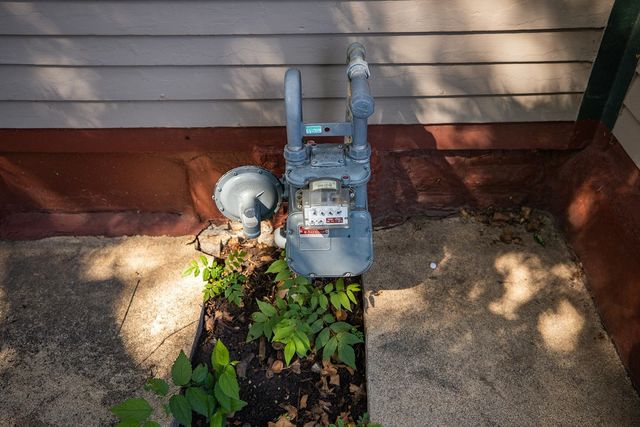 311 W Mcpherson, Canton, KS 67428