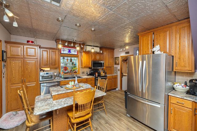 311 W Mcpherson, Canton, KS 67428