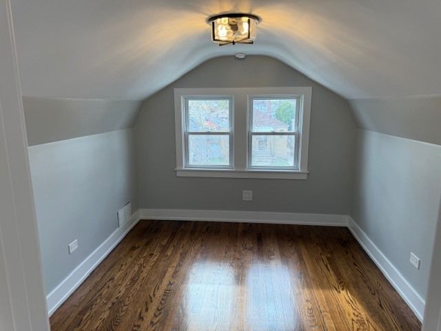 3737 N Oconto Avenue 2, Chicago, IL 60634