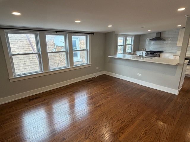 3737 N Oconto Avenue 2, Chicago, IL 60634