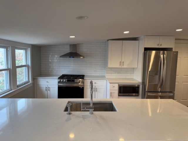 3737 N Oconto Avenue 2, Chicago, IL 60634