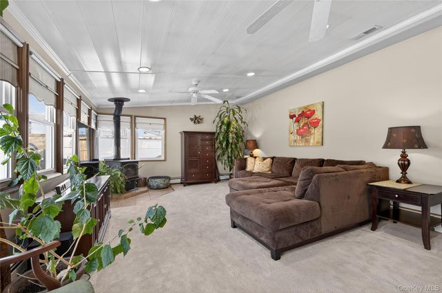 148 Malts Avenue, West Islip, NY 11795