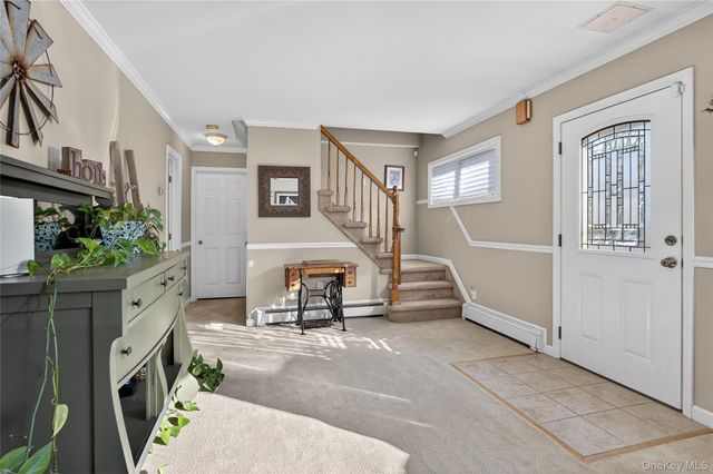 148 Malts Avenue, West Islip, NY 11795