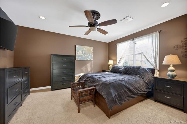 148 Malts Avenue, West Islip, NY 11795