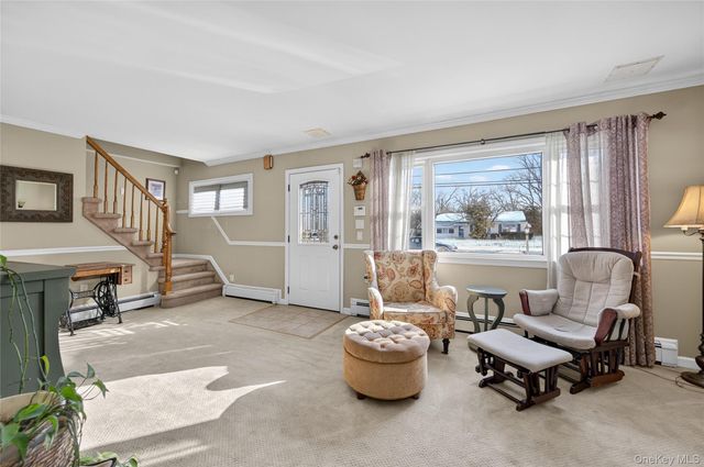 148 Malts Avenue, West Islip, NY 11795