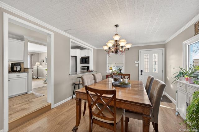 148 Malts Avenue, West Islip, NY 11795