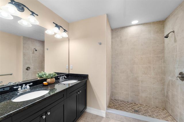 13941 CLUBHOUSE DRIVE 106, Tampa, FL 33618