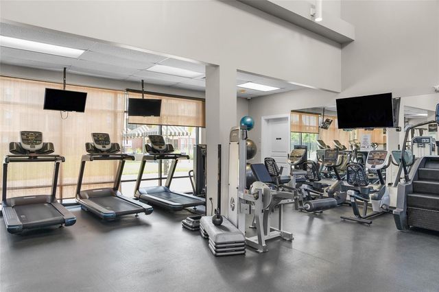 13941 CLUBHOUSE DRIVE 106, Tampa, FL 33618