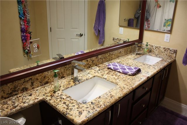 10220 Glen Ora Avenue, Las Vegas, NV 89134