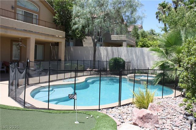 10220 Glen Ora Avenue, Las Vegas, NV 89134