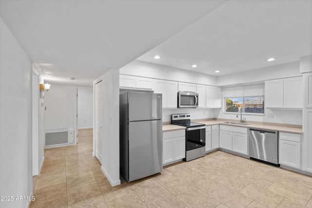 14217 N BOLIVAR Drive, Sun City, AZ 85351