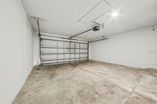 1011 BLUEGRASS DRIVE, Groveland, FL 34736