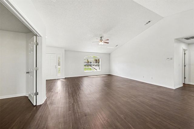 1011 BLUEGRASS DRIVE, Groveland, FL 34736