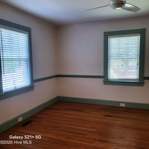 120 Country Club Circle, Southern Pines, NC 28387