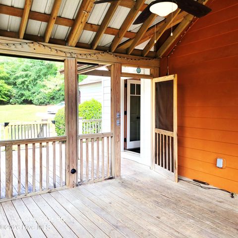 120 Country Club Circle, Southern Pines, NC 28387