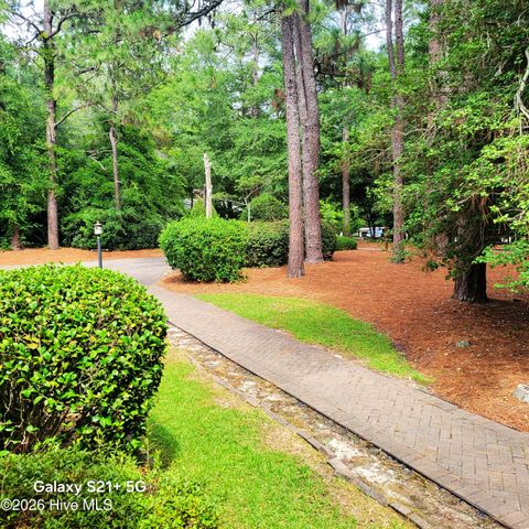 120 Country Club Circle, Southern Pines, NC 28387