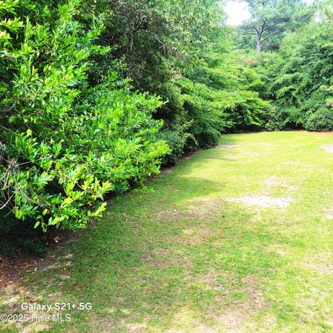 120 Country Club Circle, Southern Pines, NC 28387