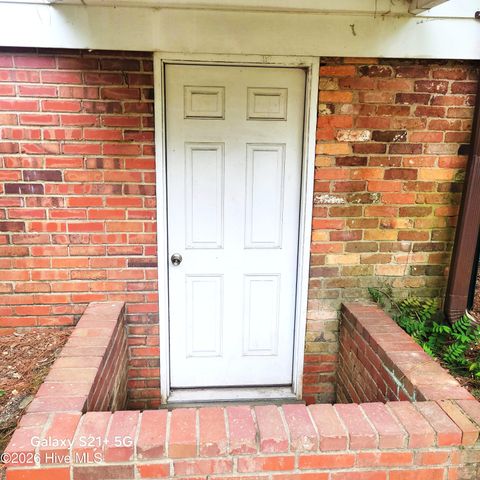 120 Country Club Circle, Southern Pines, NC 28387