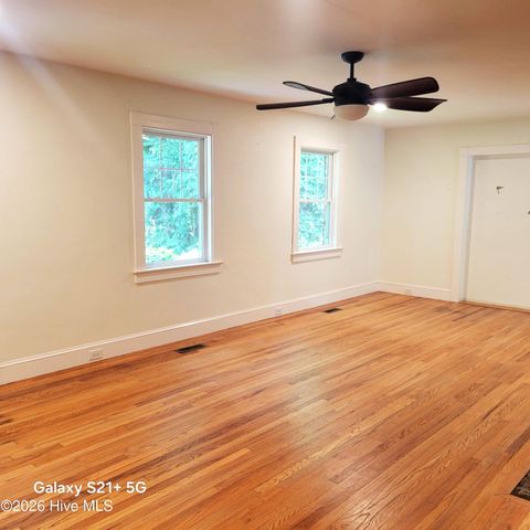 120 Country Club Circle, Southern Pines, NC 28387