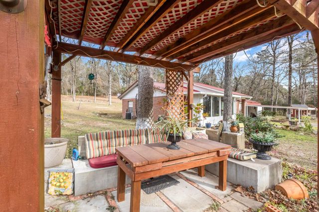 2081 Us Highway 190 E, Woodville, TX 75979