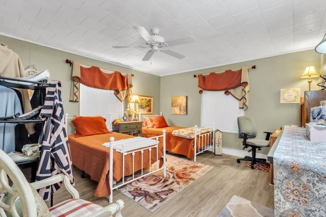 2081 Us Highway 190 E, Woodville, TX 75979