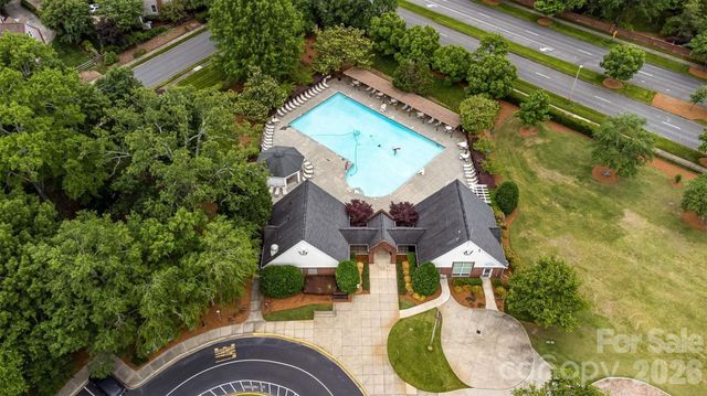 7924 Fairmeadows Drive, Charlotte, NC 28269