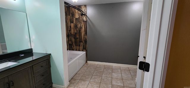 708 Mockingbird Ln, Wynne, AR 72396