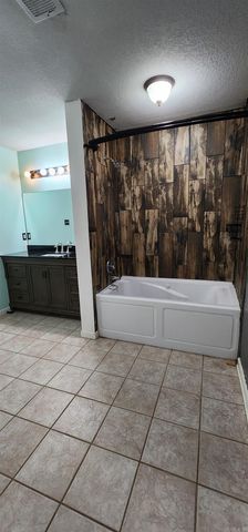 708 Mockingbird Ln, Wynne, AR 72396