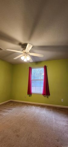 708 Mockingbird Ln, Wynne, AR 72396