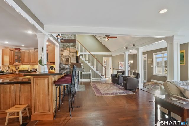 17 Meadow Lane, New Milford, CT 06776