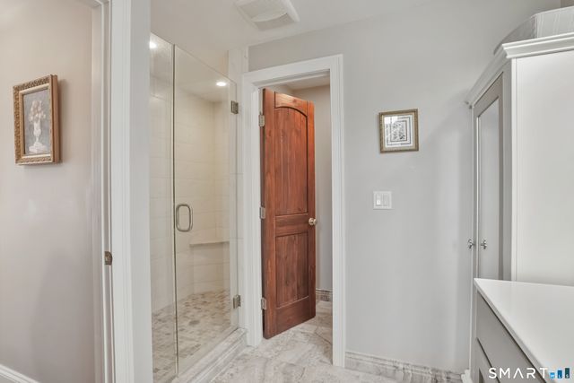 17 Meadow Lane, New Milford, CT 06776