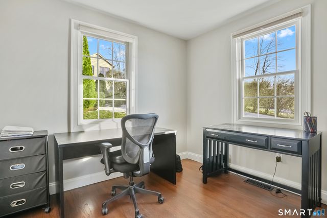 17 Meadow Lane, New Milford, CT 06776