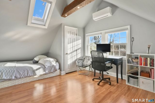 17 Meadow Lane, New Milford, CT 06776