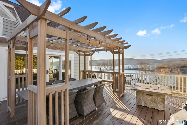 17 Meadow Lane, New Milford, CT 06776