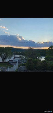 17 Meadow Lane, New Milford, CT 06776